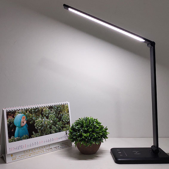 Wireless Charging LED Desk Lamp with Touch Control & Eye-Care Lighting